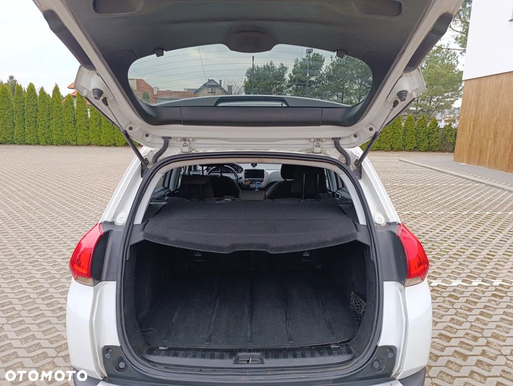 Peugeot 2008 1.6 e-HDi Style S&S - 7