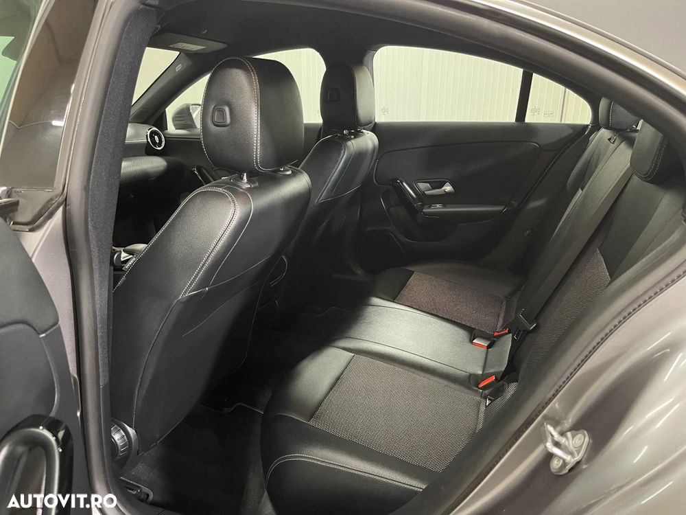 Mercedes-Benz CLA 200 7G-DCT - 11