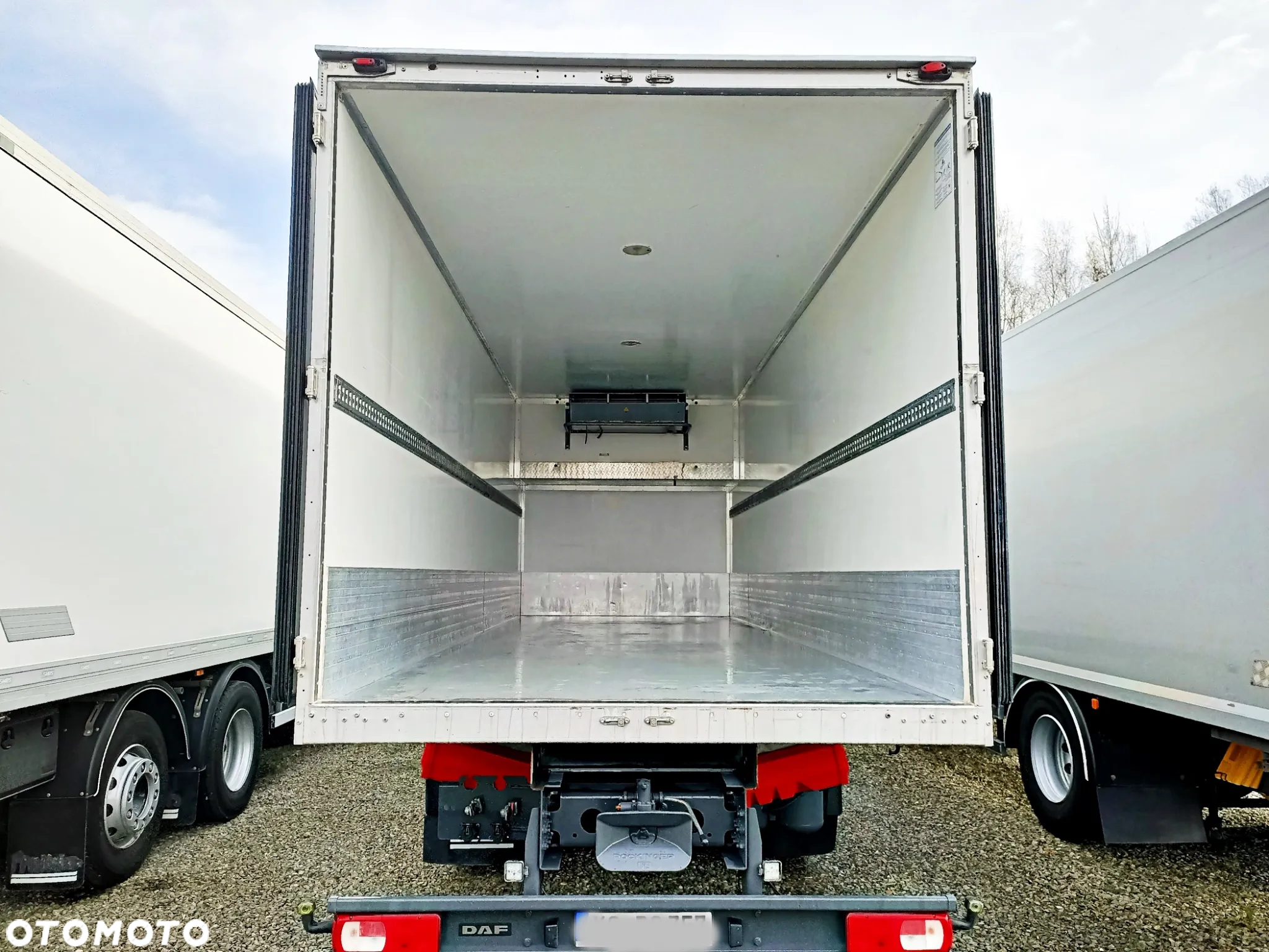DAF XF450 6X2 Chłodnia Izoterma Carrier Supra 950 - 11