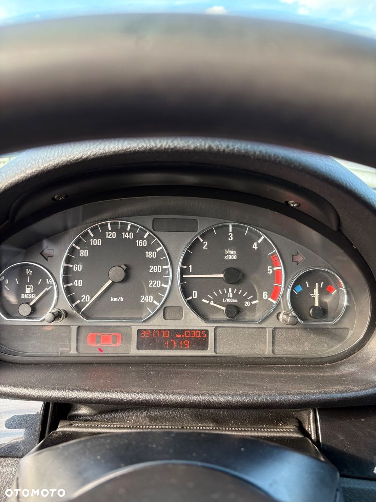 BMW Seria 3 330d - 9