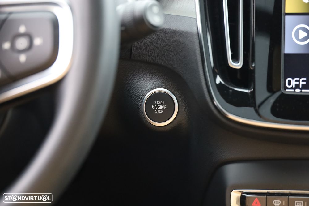 Volvo XC 40 1.5 T3 Inscription Geartronic - 24