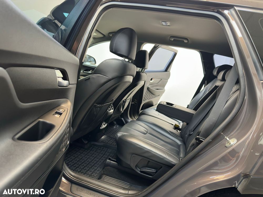 Hyundai Grand Santa Fe 2.2 CRDi ISG 4WD Aut. Luxury - 8