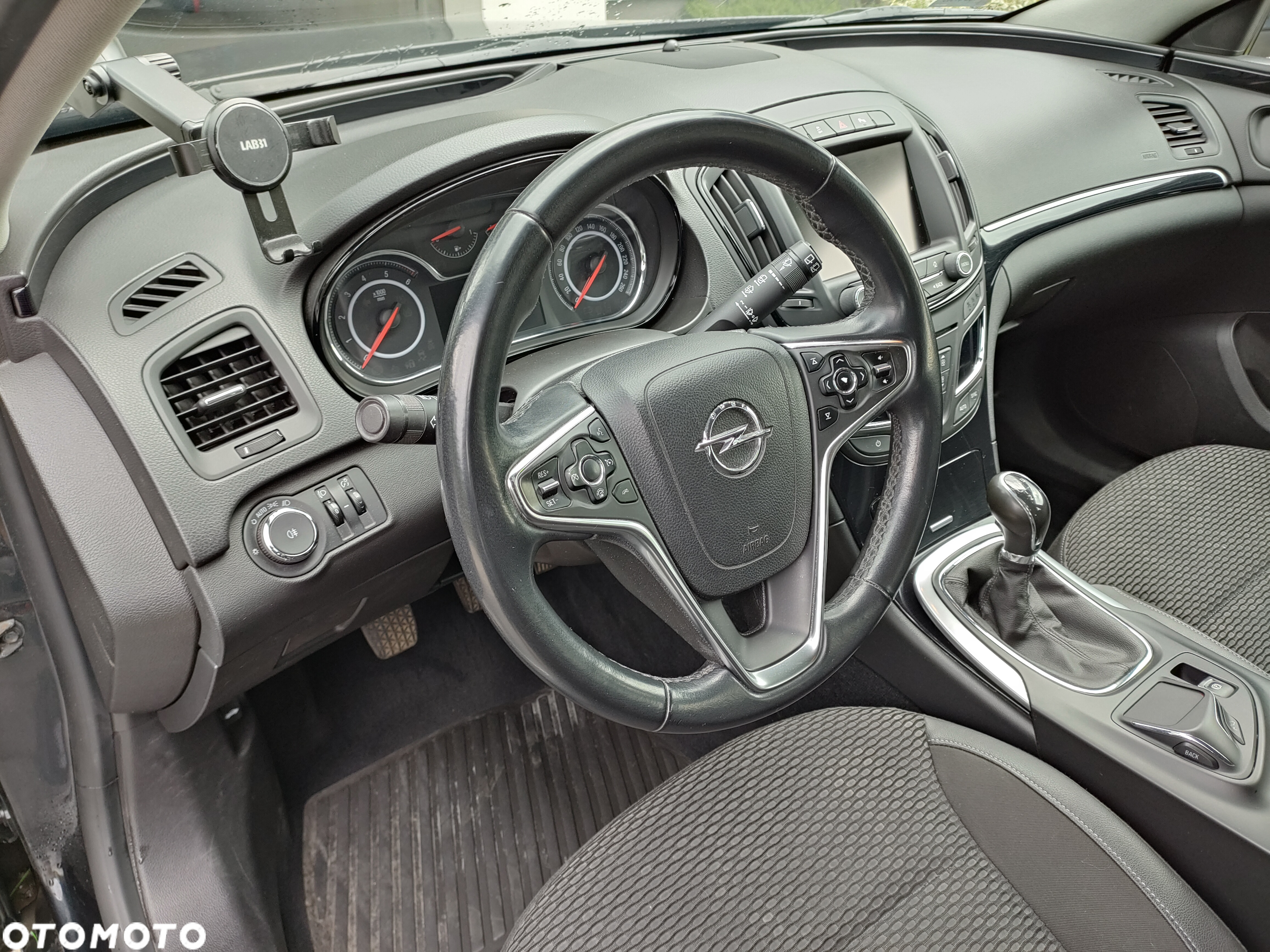Opel Insignia 2.0 CDTI - 9
