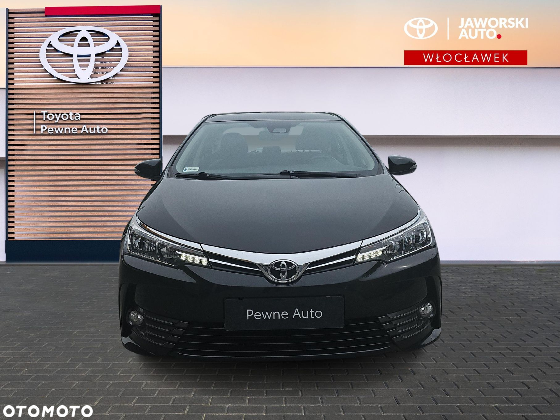 Toyota Corolla 1.6 Classic Plus - 9