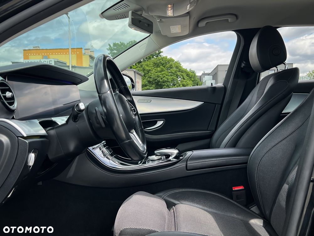Mercedes-Benz Klasa E 200 d 9G-TRONIC - 18