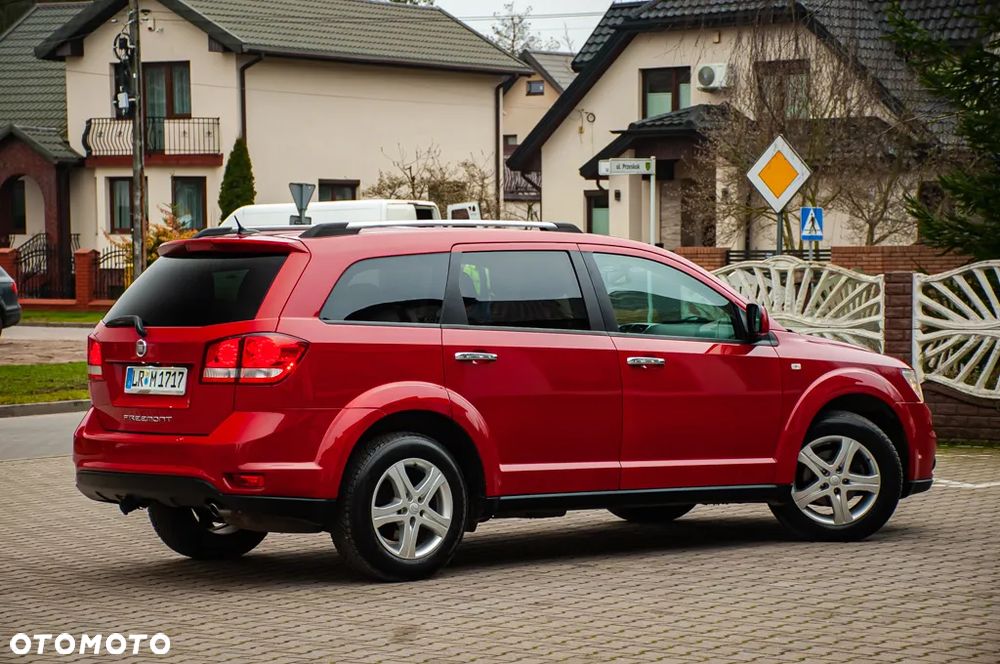 Fiat Freemont 2.0 Multijet 16V DPF Automatik Allrad Black Code - 26