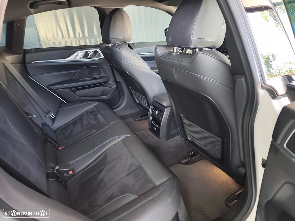BMW i4 eDrive40 Pack Desportivo M - 11