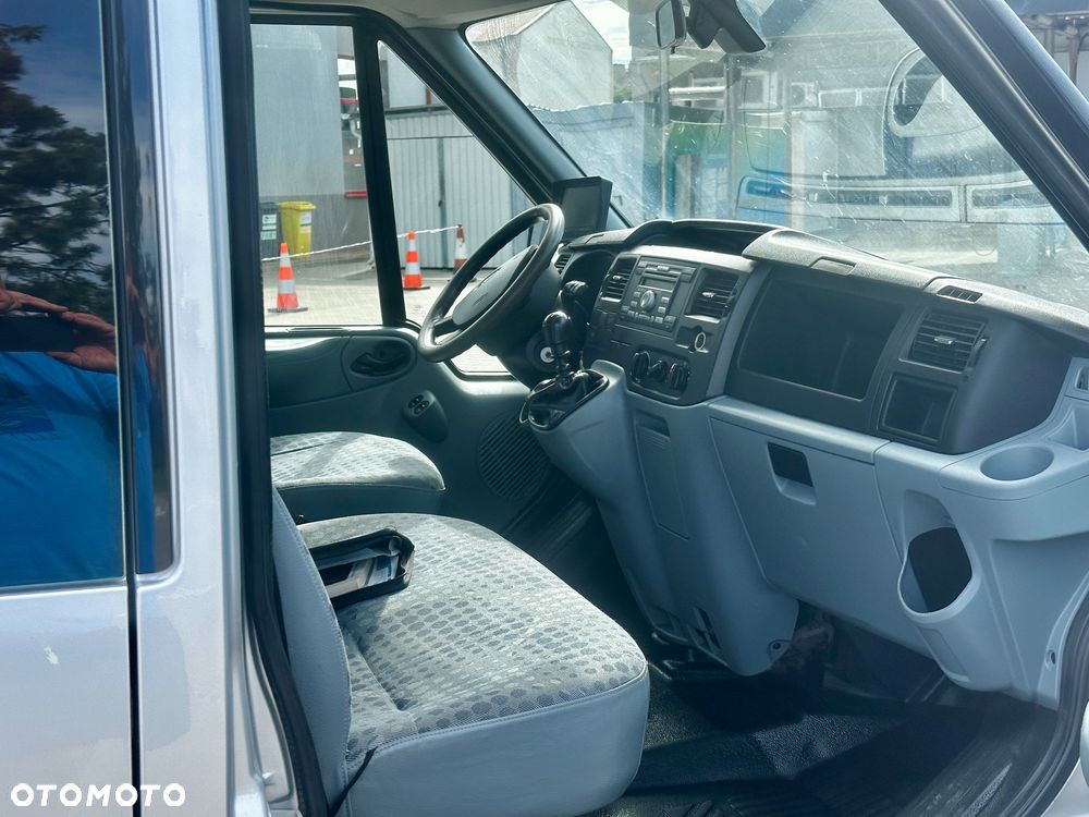 Ford Transit - 7