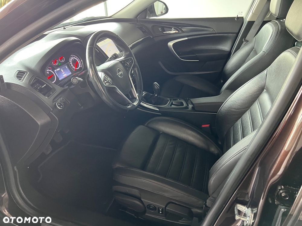 Opel Insignia - 11