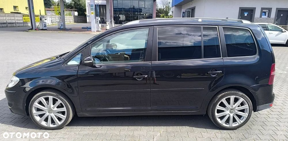 Volkswagen Touran 2.0 TDI DPF Highline - 6
