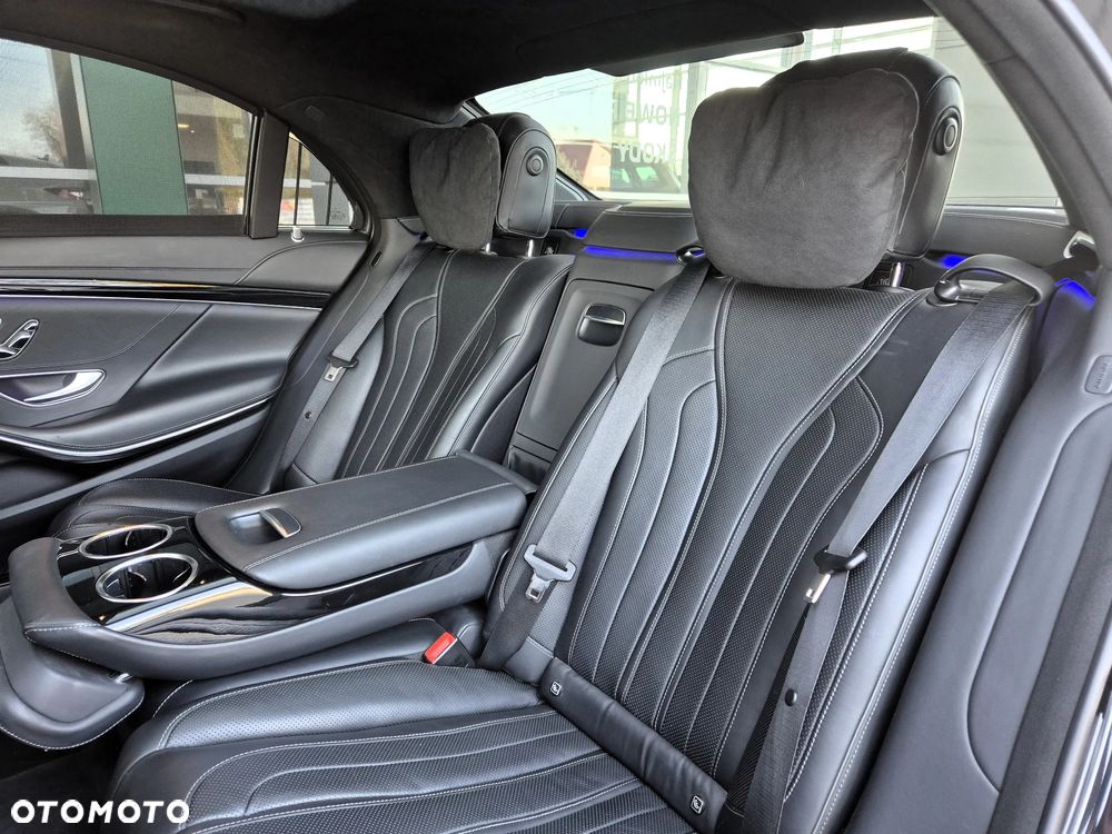 Mercedes-Benz Klasa S 560 4-Matic L 9G-TRONIC - 17