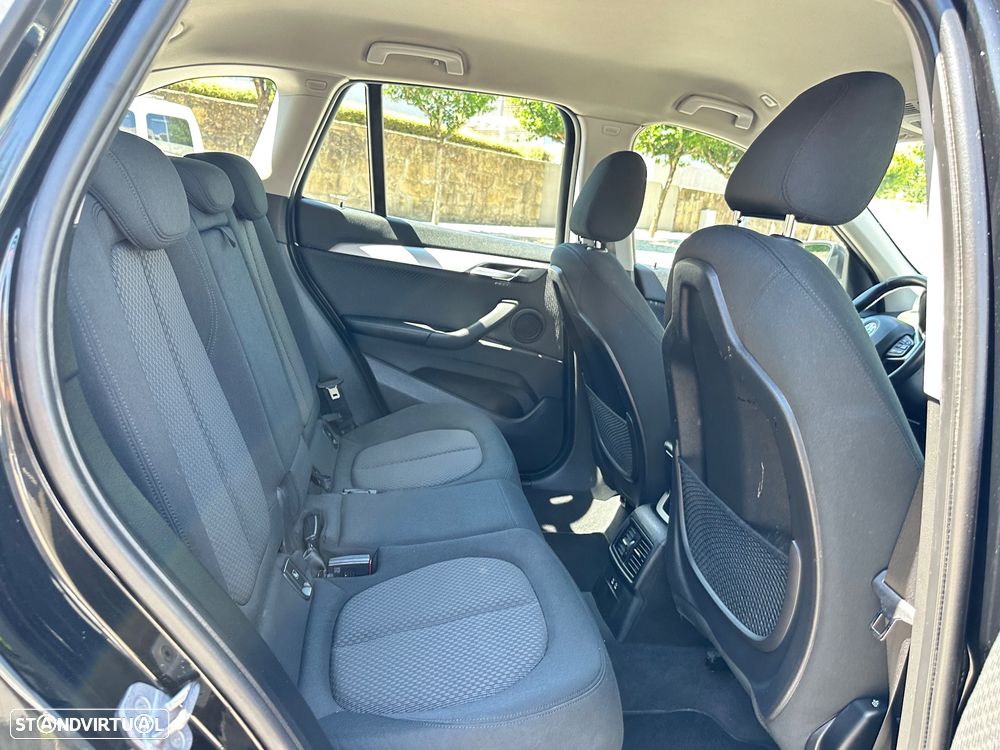 BMW X1 18 d sDrive Auto Advantage - 40
