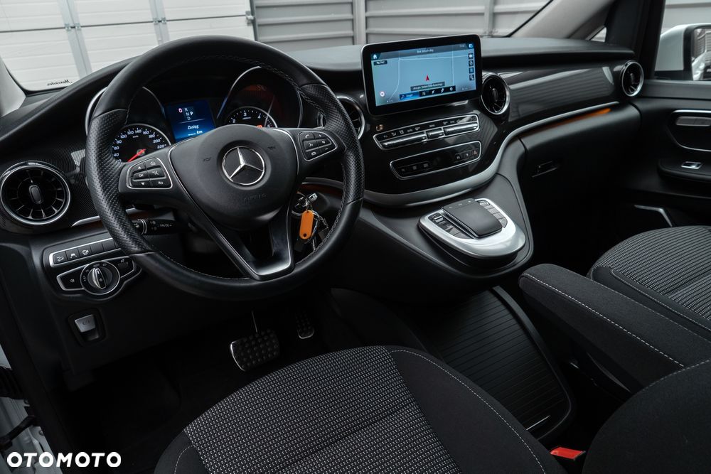 Mercedes-Benz Klasa V 300 d 4-Matic 9G-Tronic (ekstra d³) - 32