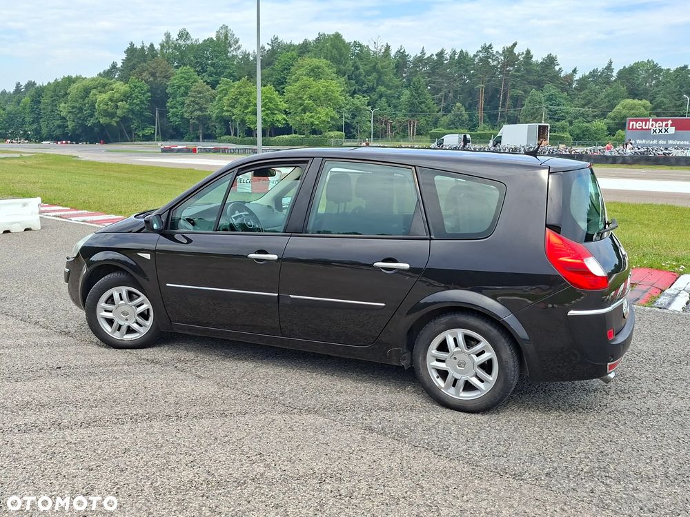 Renault Scenic 1.6 16V Expression - 8