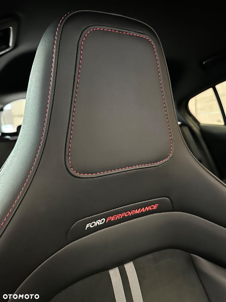 Ford Focus 2.3 EcoBoost ST X - 12