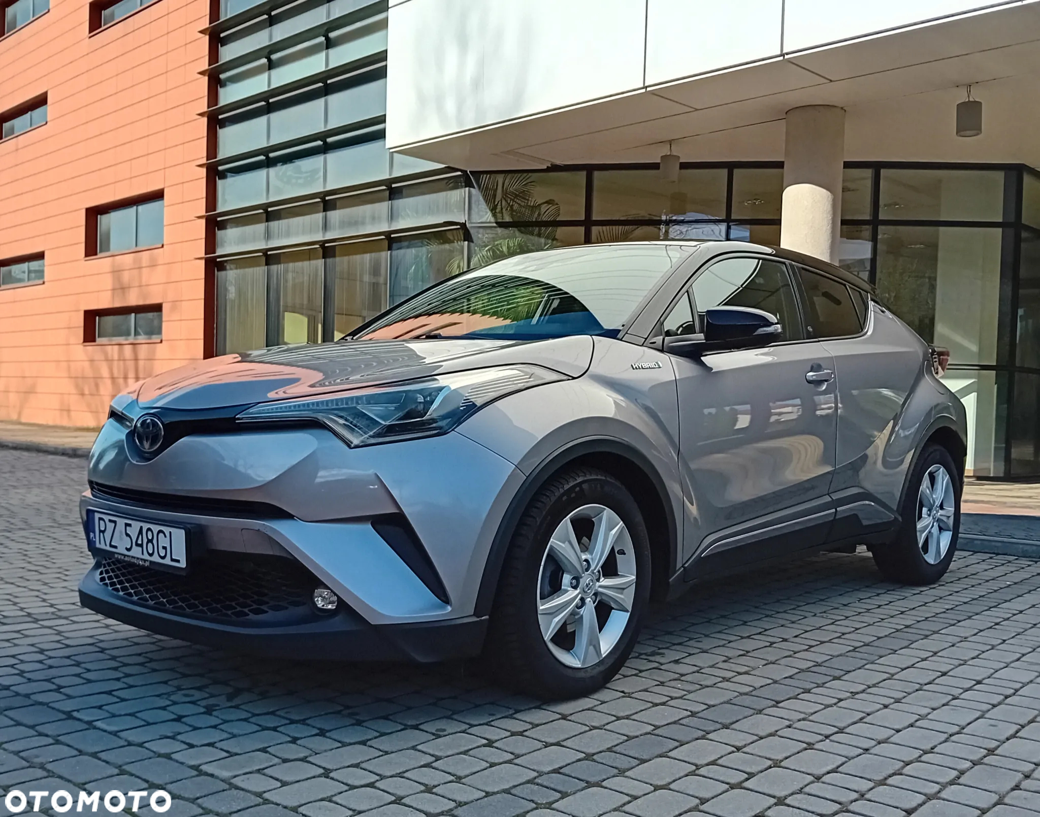 Toyota C-HR 1.8 Hybrid Neon Lime powered by JBL - 22