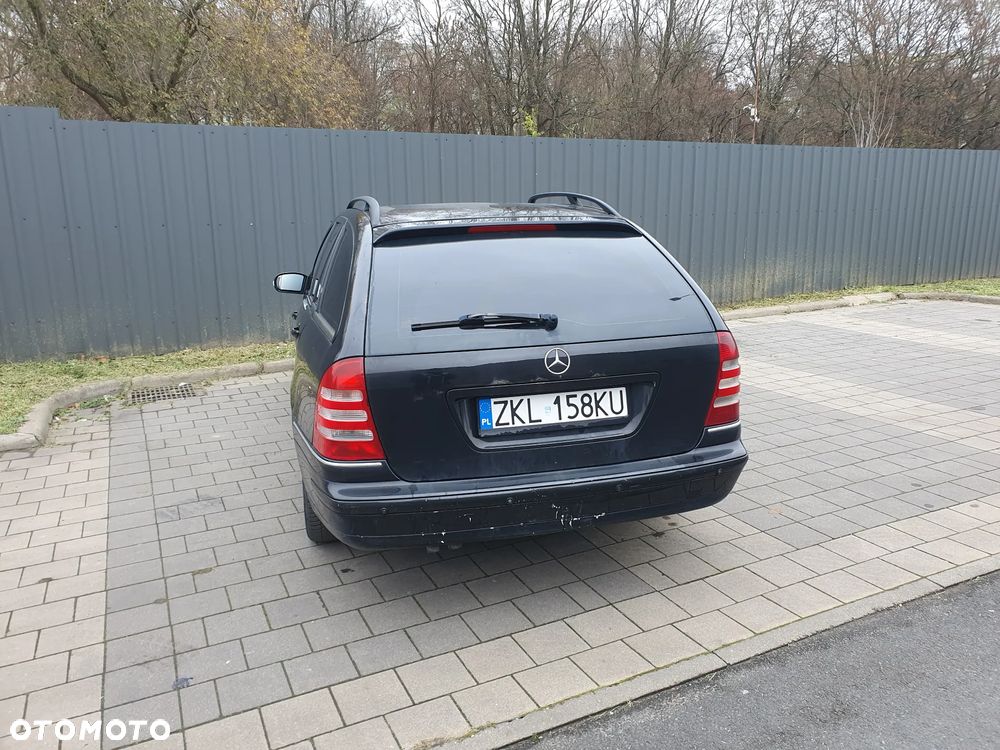 Mercedes-Benz Klasa C 320 T Avantgarde - 3