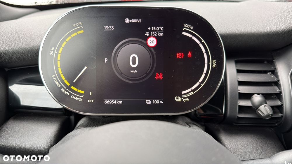 MINI Cooper SE - 12