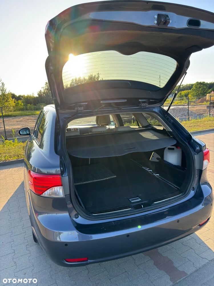Toyota Avensis 2.2 D-4D Prestige - 7
