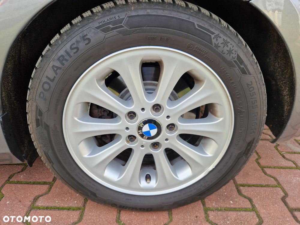 BMW Seria 1 118d DPF - 25