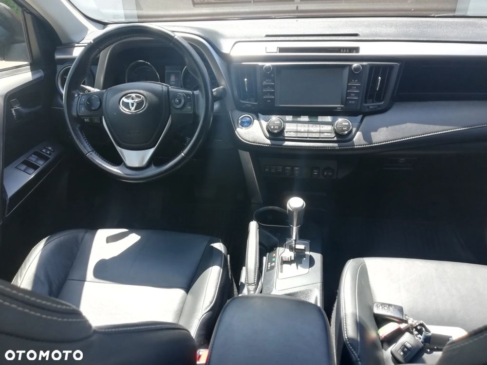 Toyota RAV4 - 7