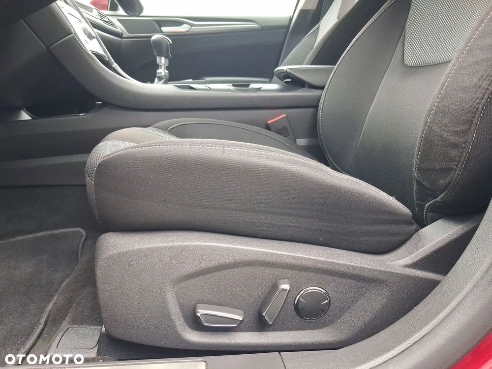 Ford Mondeo 1.5 EcoBoost Titanium - 38