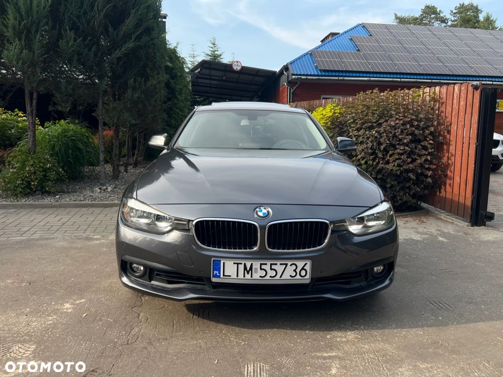 BMW Seria 3 330i xDrive Edition Luxury Line Purity - 3