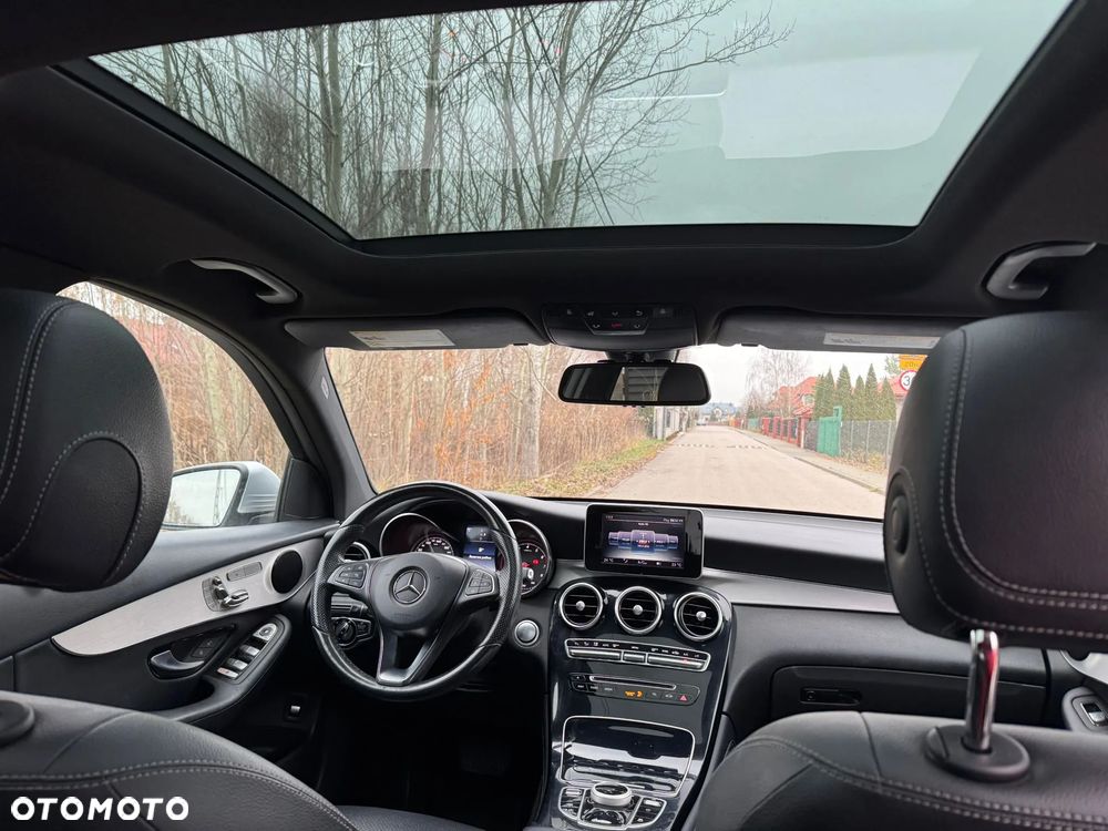 Mercedes-Benz GLC 300 4Matic 9G-TRONIC Exclusive - 19