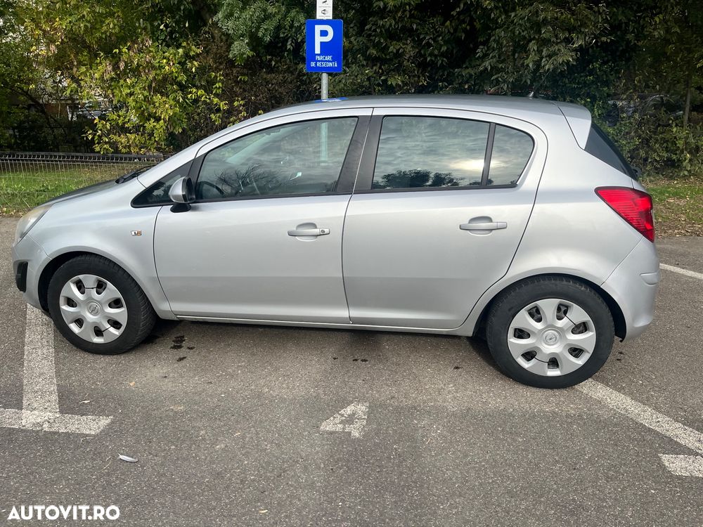 Opel Corsa 1.2 Essentia - 3
