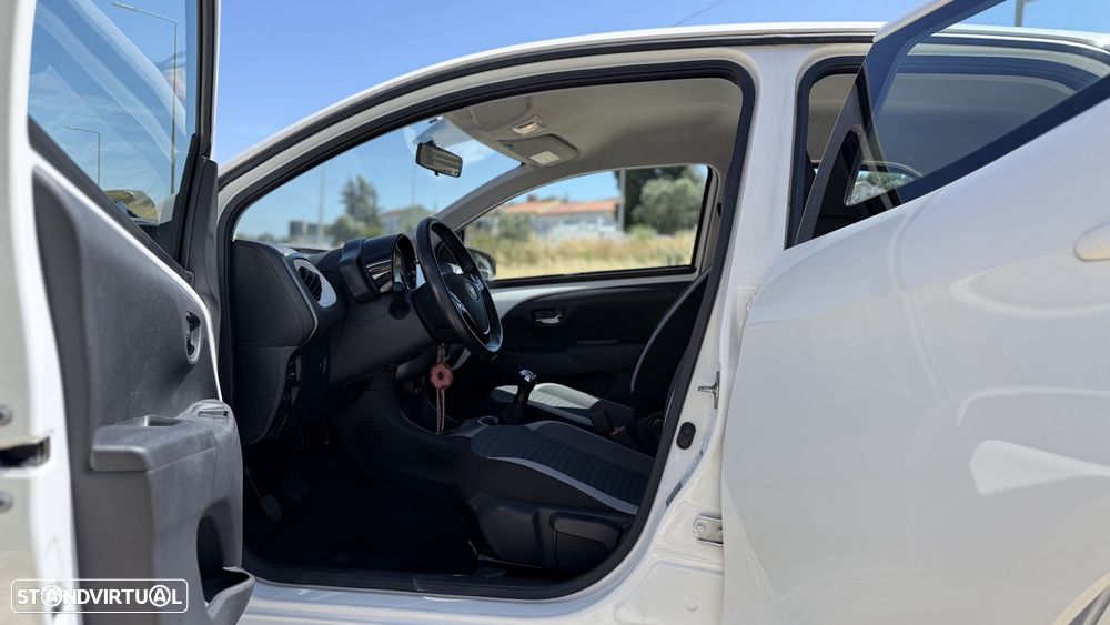 Toyota Aygo 1.0 X-Play - 14