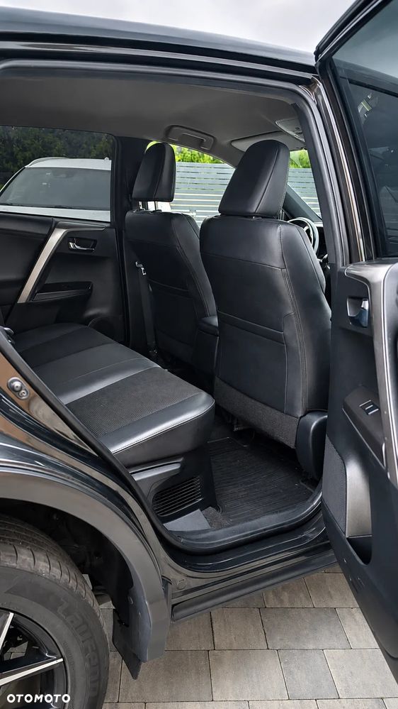 Toyota RAV4 - 22