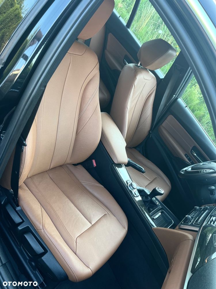 BMW Seria 3 320d Blue Performance Luxury Line - 22