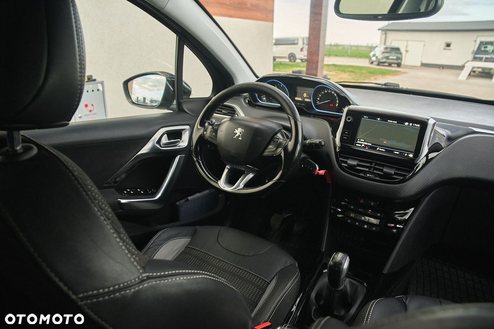 Peugeot 2008 1.6 BlueHDi Allure - 3