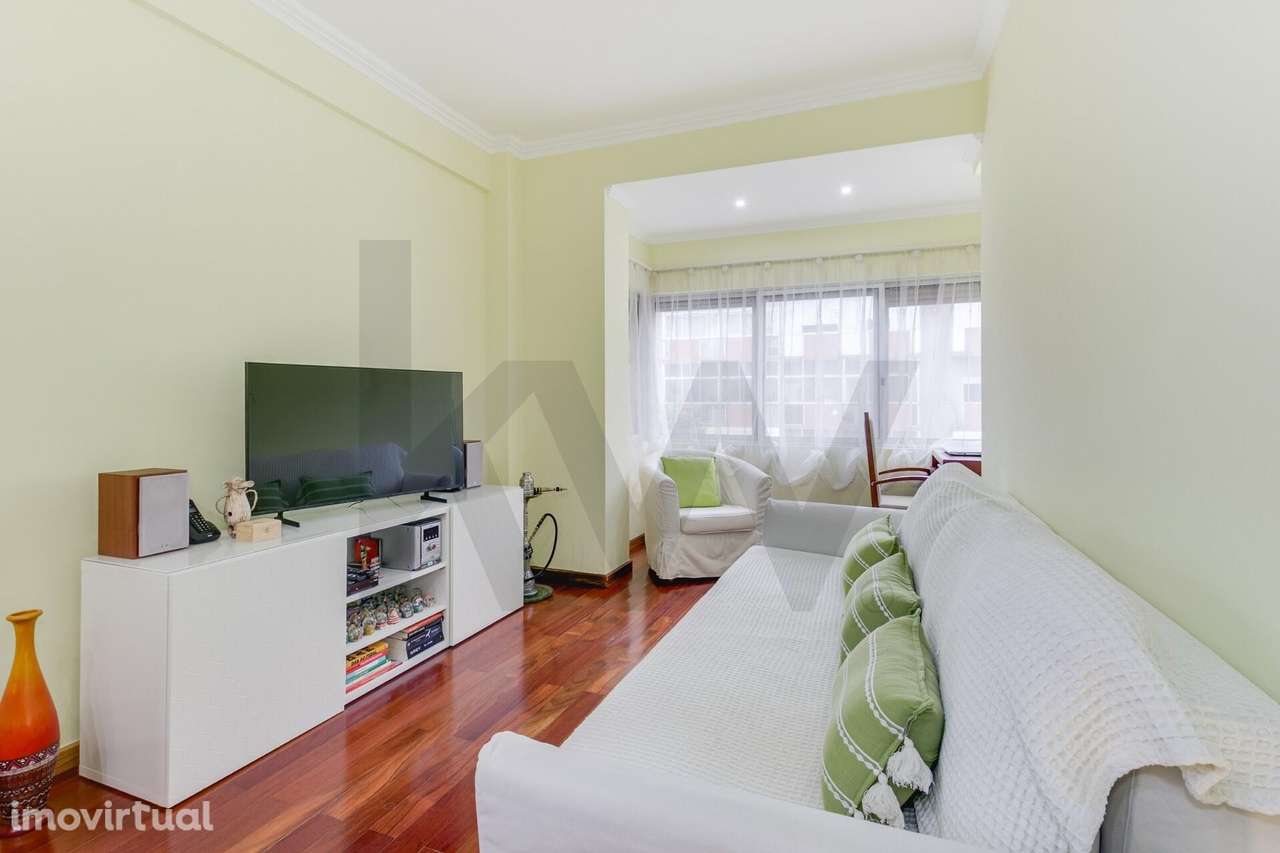 T1 Renovado com arrecadação e terraço com vista panorâmica de rio, Val - Grande imagem: 4/30