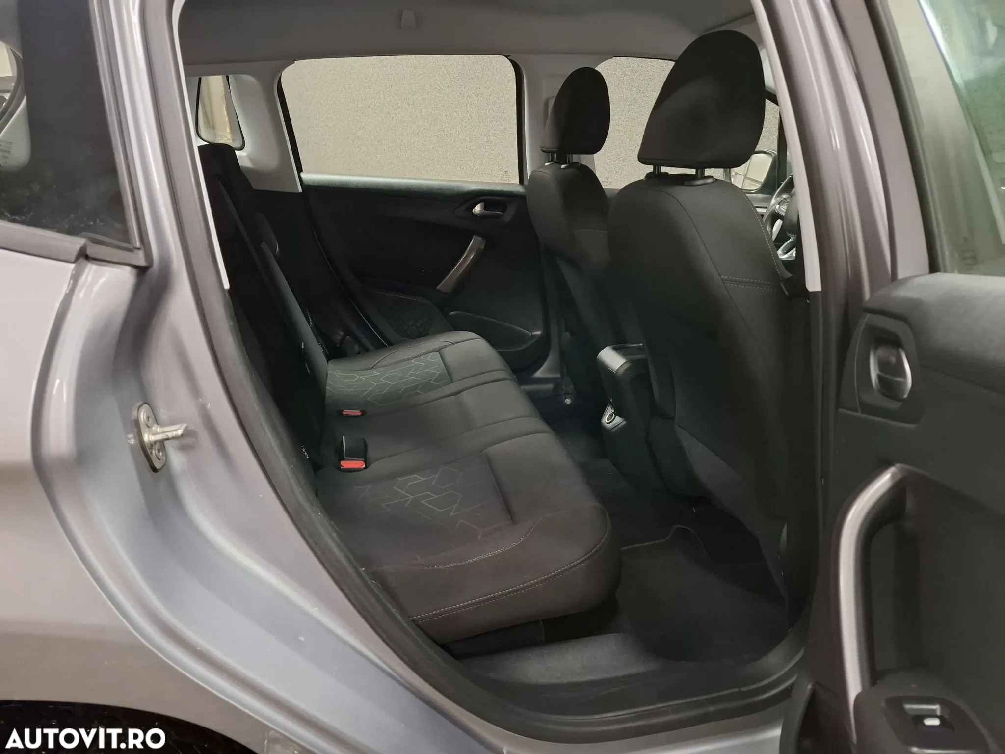 Peugeot 2008 PureTech 130 Allure - 7