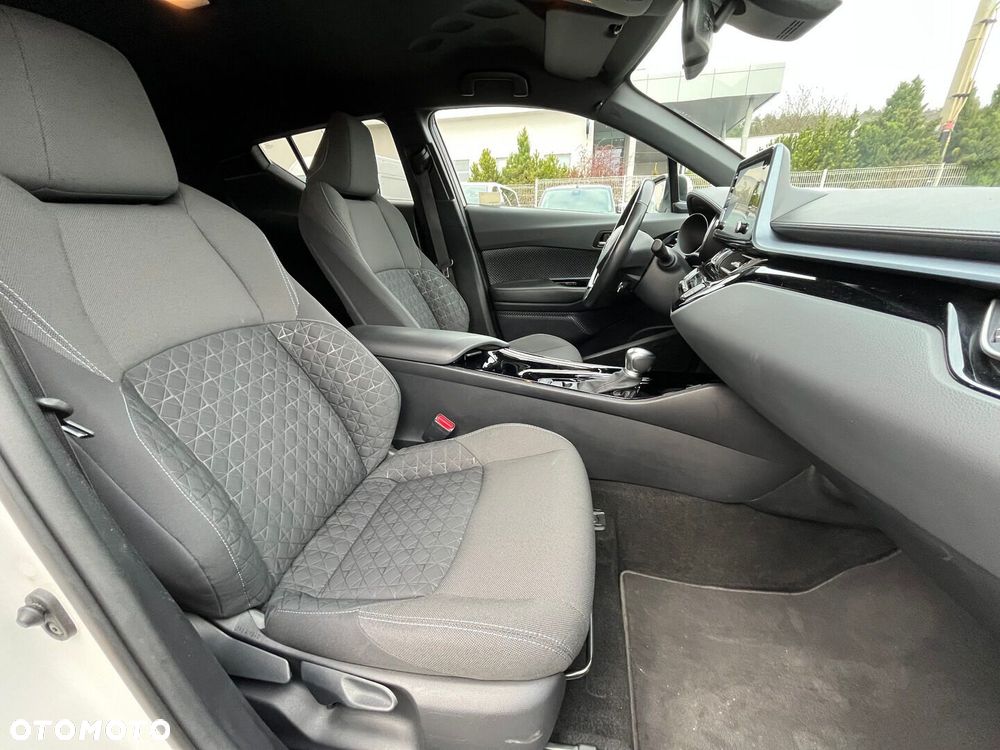 Toyota C-HR 2.0 Hybrid Style - 28