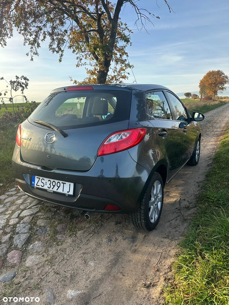 Mazda 2 - 9