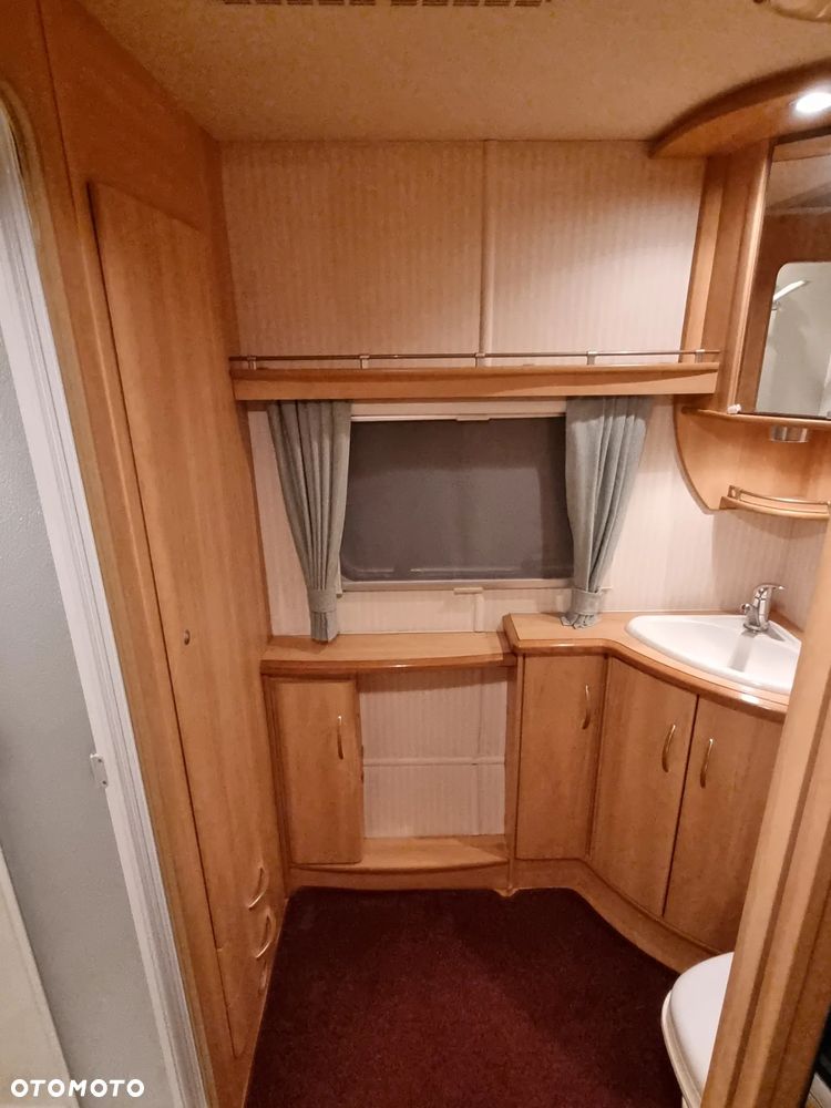 SWIFT Sterling Eccles 2000 - 24