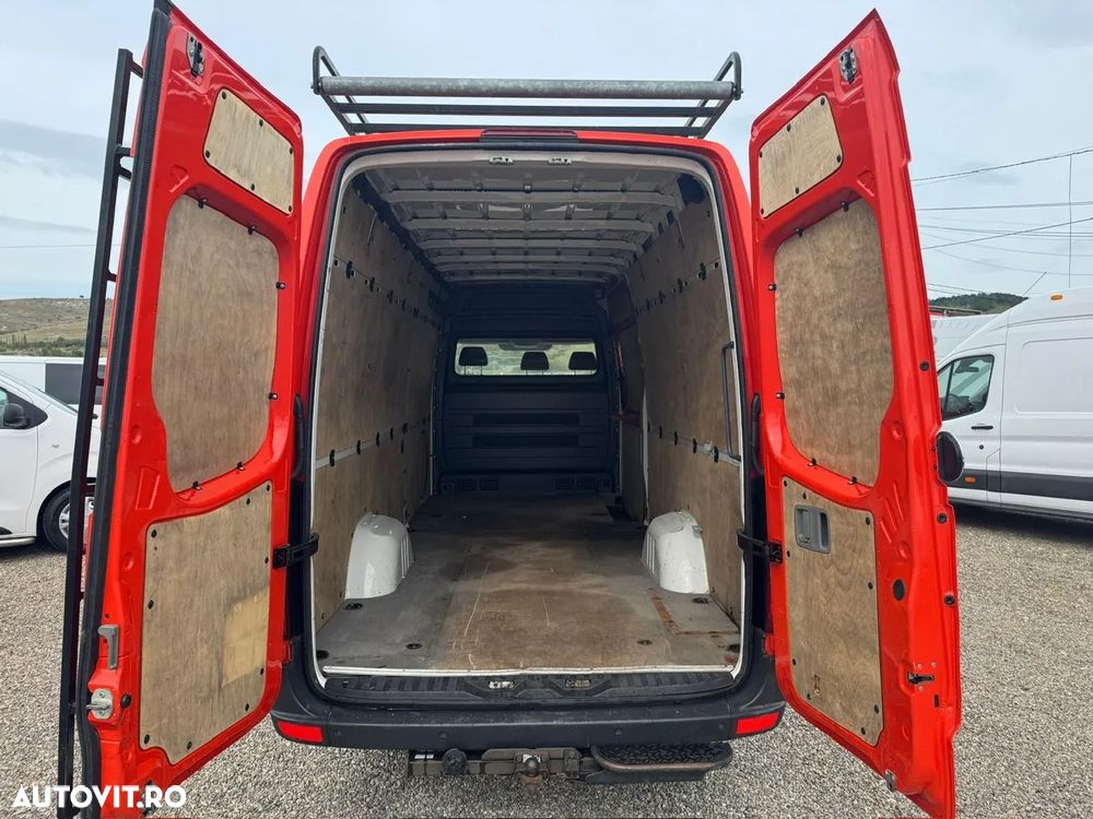 Volkswagen CRAFTER - 5