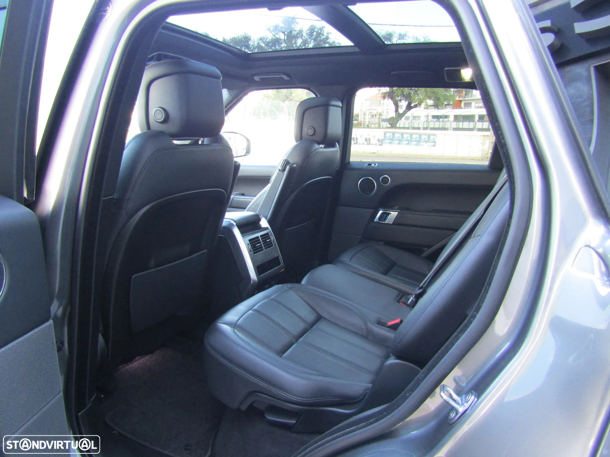 Land Rover Range Rover Sport 3.0 SDV6 HSE Dynamic - 32