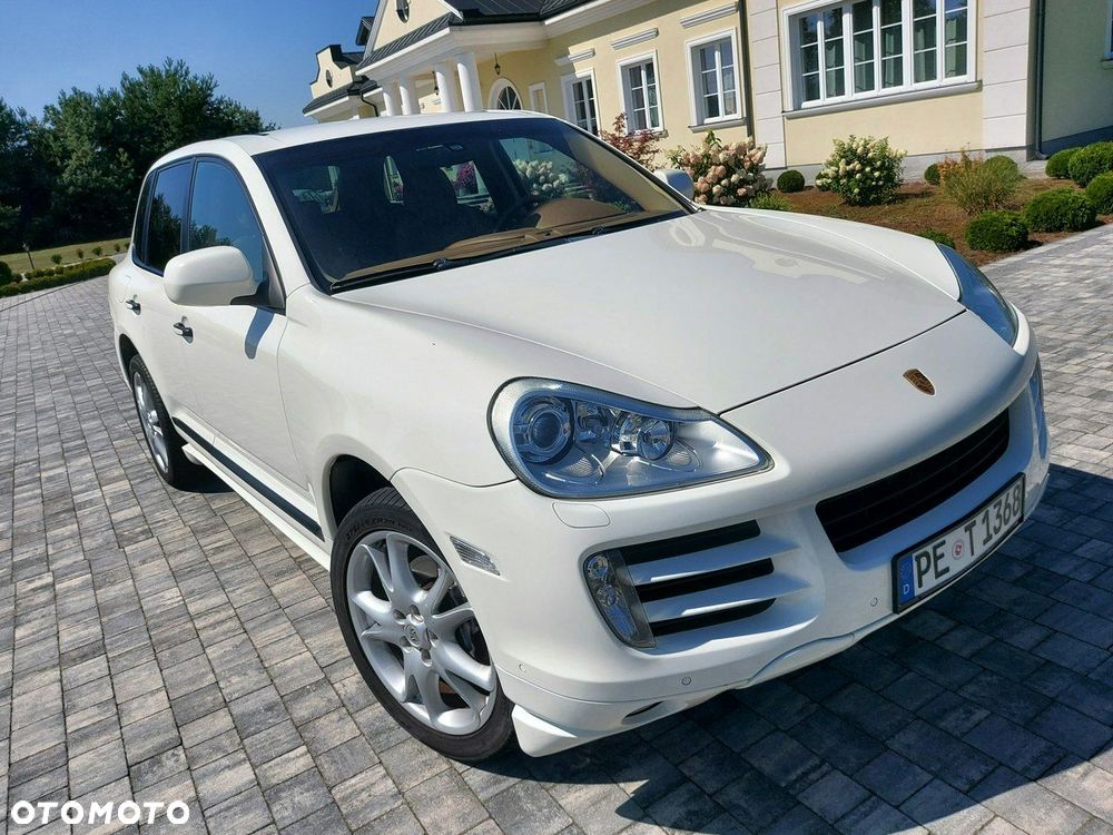 Porsche Cayenne - 14