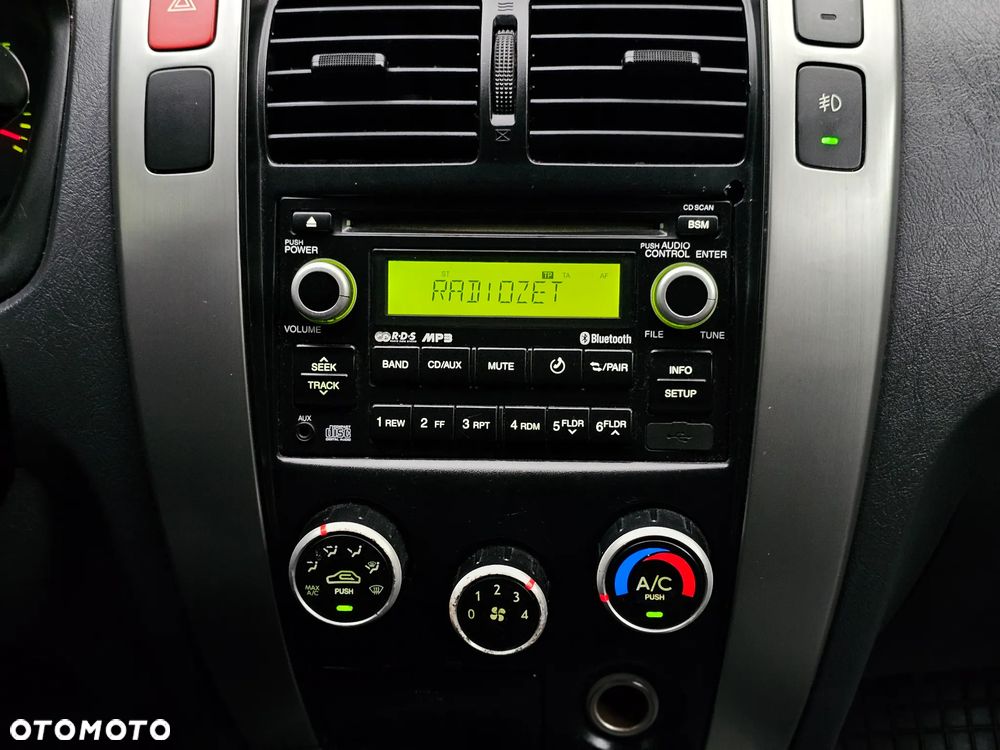 Hyundai Tucson 2.0 4WD GLS - 13