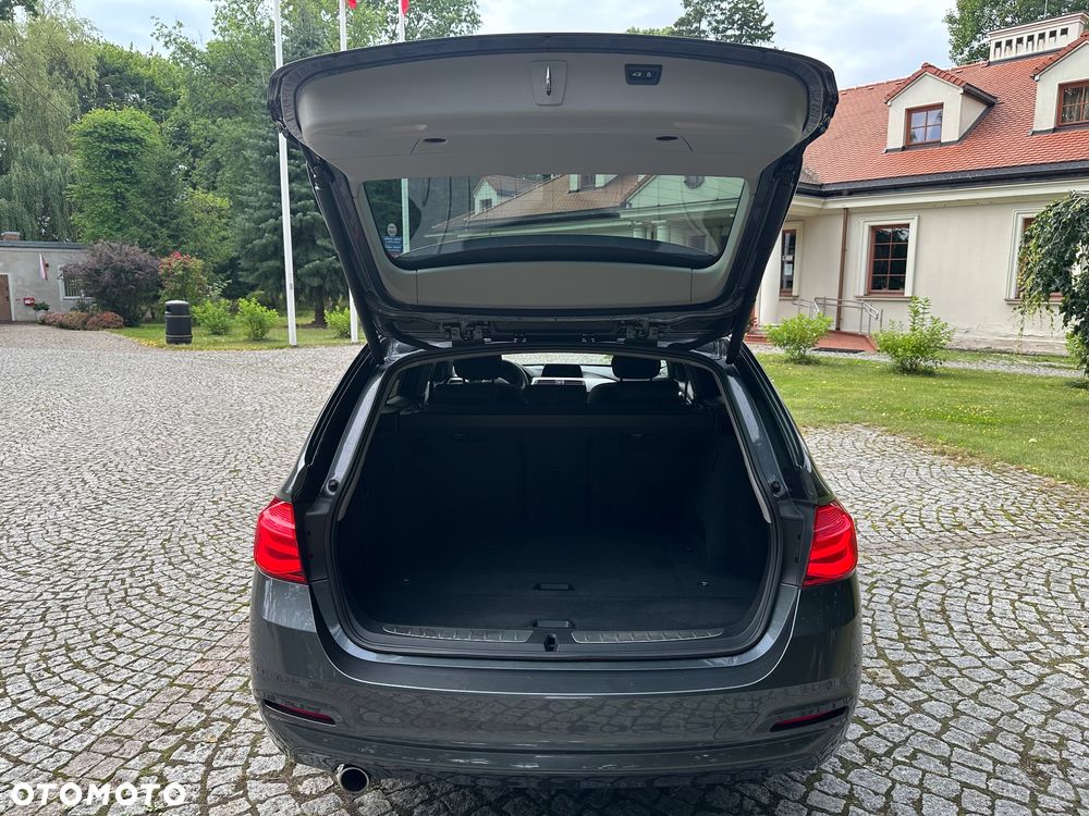 BMW Seria 3 318d Advantage - 12
