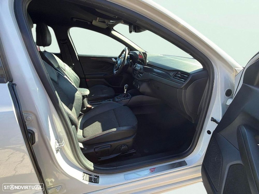 Ford Focus SW 1.0 EcoBoost ST-Line - 15
