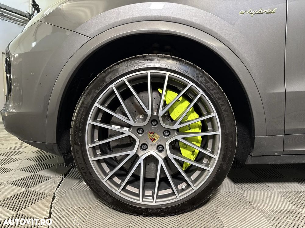 Porsche Cayenne Coupe - 14