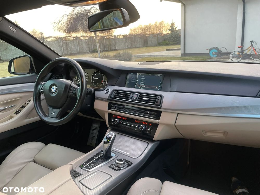 BMW Seria 5 535d - 24