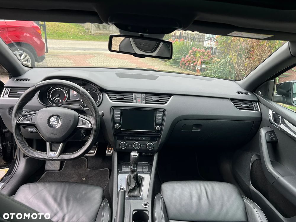 Skoda Octavia 2.0 TDI RS DSG - 21