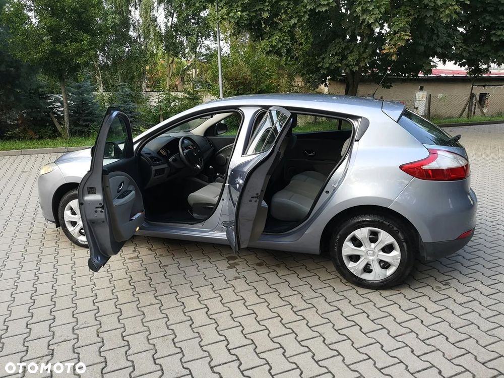 Renault Megane dCi 90 FAP Expression - 9