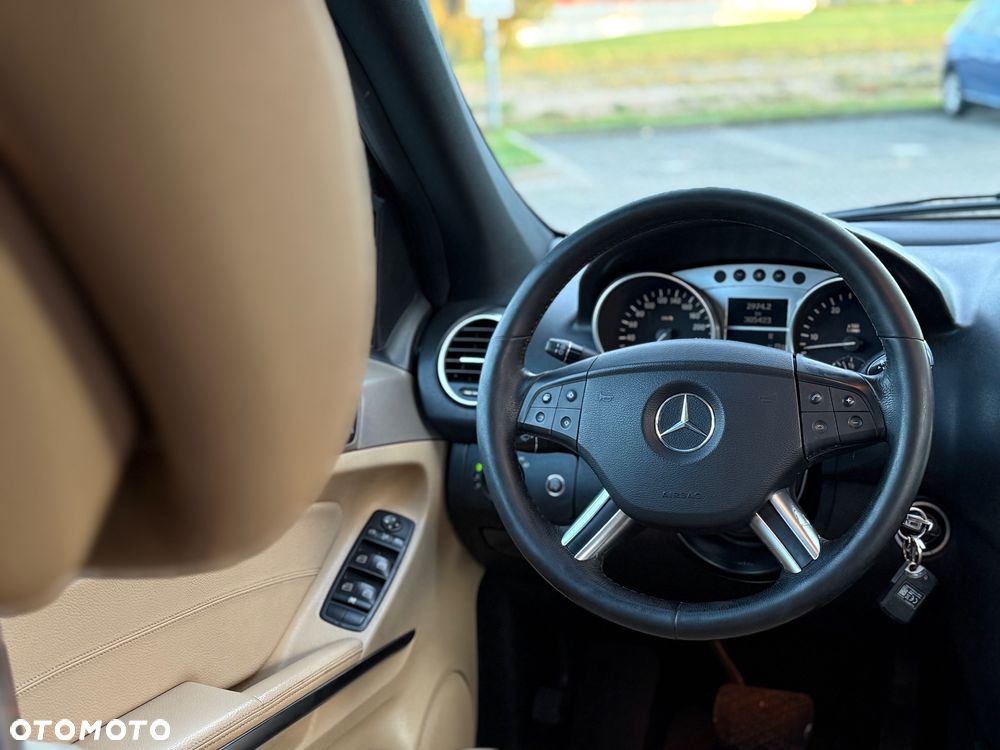 Mercedes-Benz ML 320 CDI 4-Matic - 25