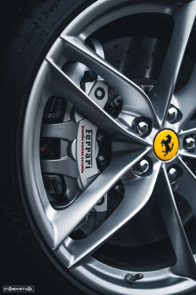 Ferrari 488 Spider - 20